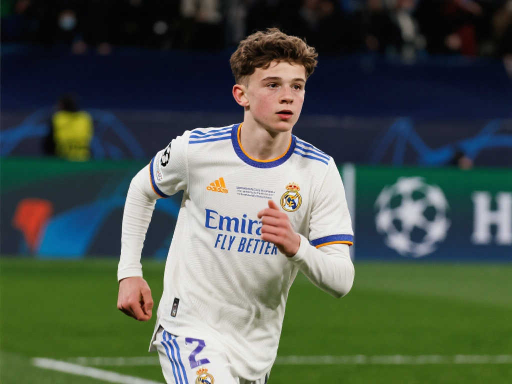 18岁223天，斯凯利创纪录：欧冠半决赛双战首发最年轻英格兰球员